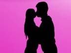 Play Silhouette Kissing Game